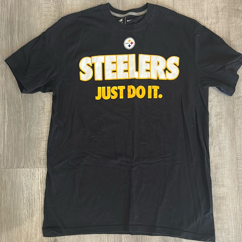 Nike Steelers T-Shirt, size large